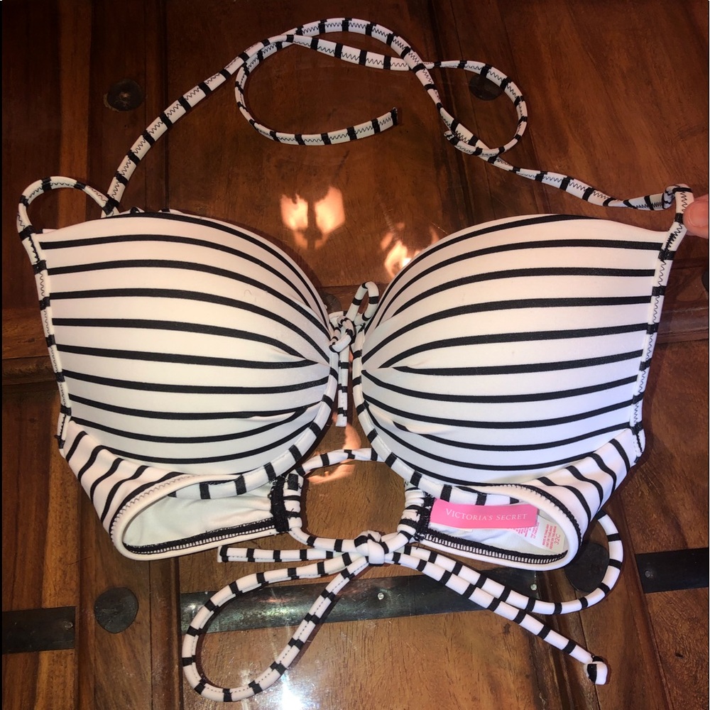 Victoria’s Secret swimsuit top